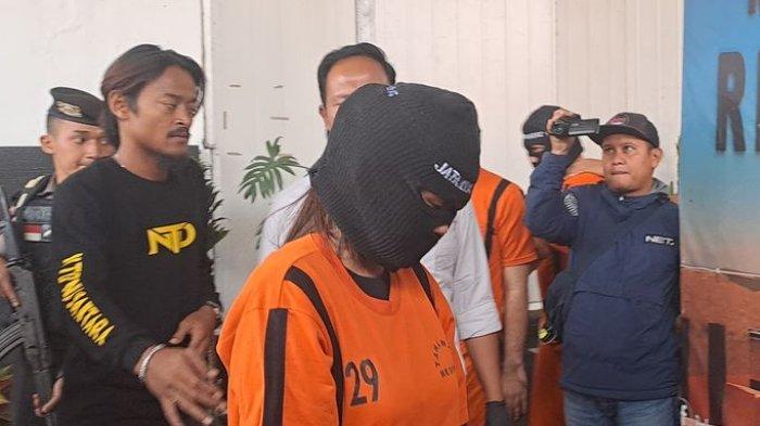 Suami Tidak Tau Istri Ditangkap Polisi Karena Live Sambil Bugil